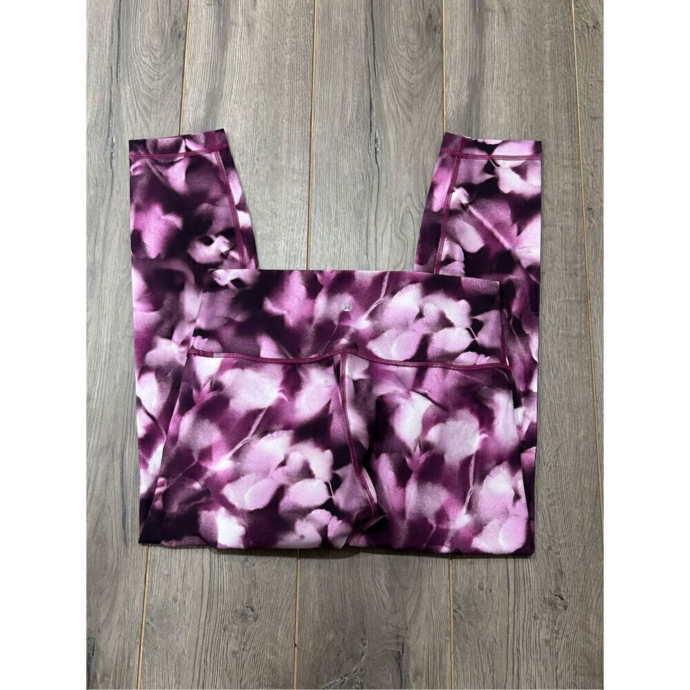Lululemon Wunder Under sz 8